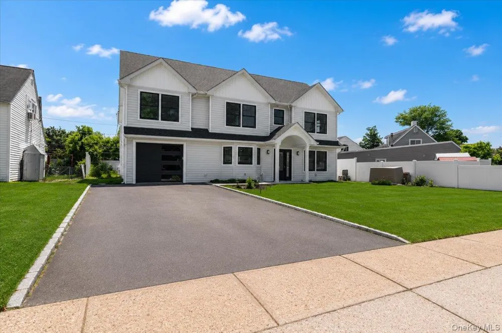 119 Sprucewood Drive Levittown, NY 11756