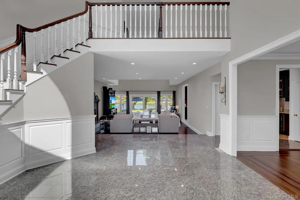 18 Cedar Lane Setauket, NY 11733