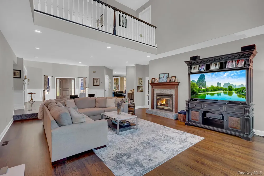 18 Cedar Lane Setauket, NY 11733