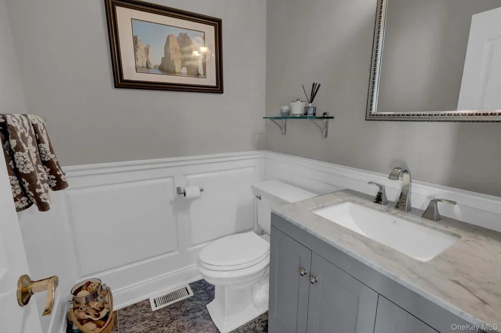 18 Cedar Lane Setauket, NY 11733