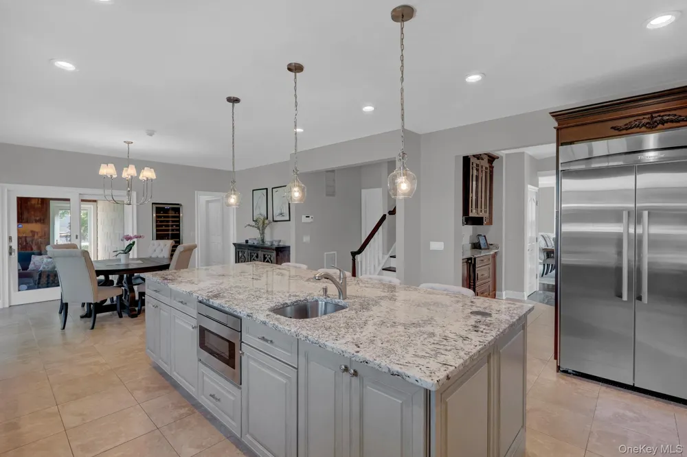 18 Cedar Lane Setauket, NY 11733