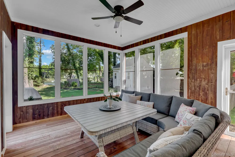 18 Cedar Lane Setauket, NY 11733