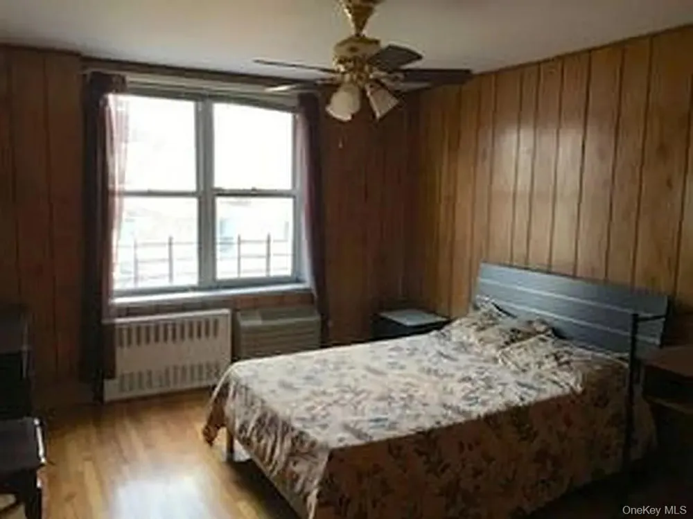 86-05 60TH ROAD #3B Elmhurst, NY 11373