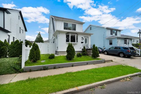 40 S 16 STREET