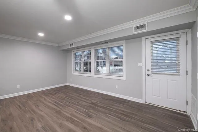 1355 Roanoke Avenue #7g Riverhead, NY 11901