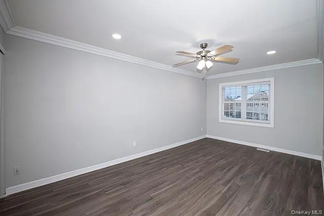 1355 Roanoke Avenue #7g Riverhead, NY 11901