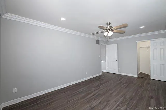 1355 Roanoke Avenue #7g Riverhead, NY 11901