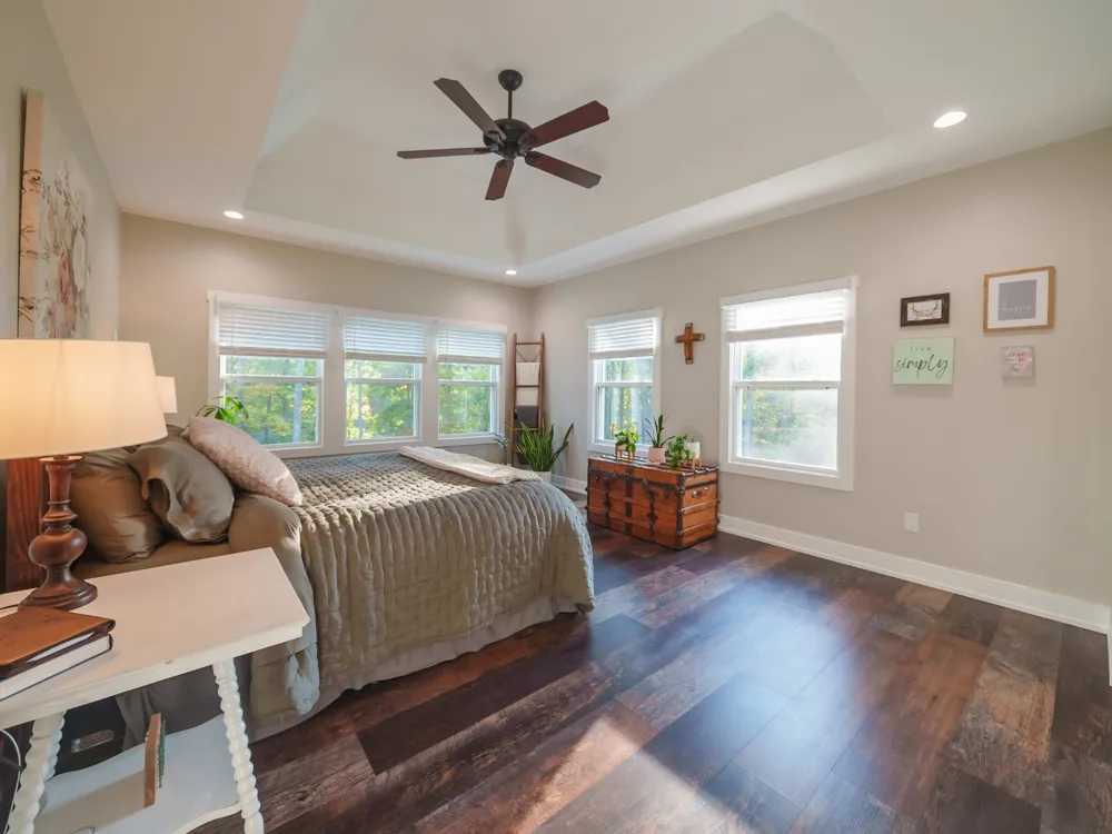 303 N Lake Dr Altamont, TN 37301