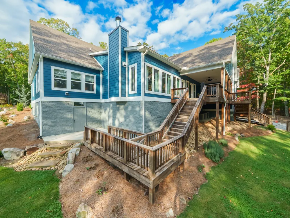303 N Lake Dr Altamont, TN 37301