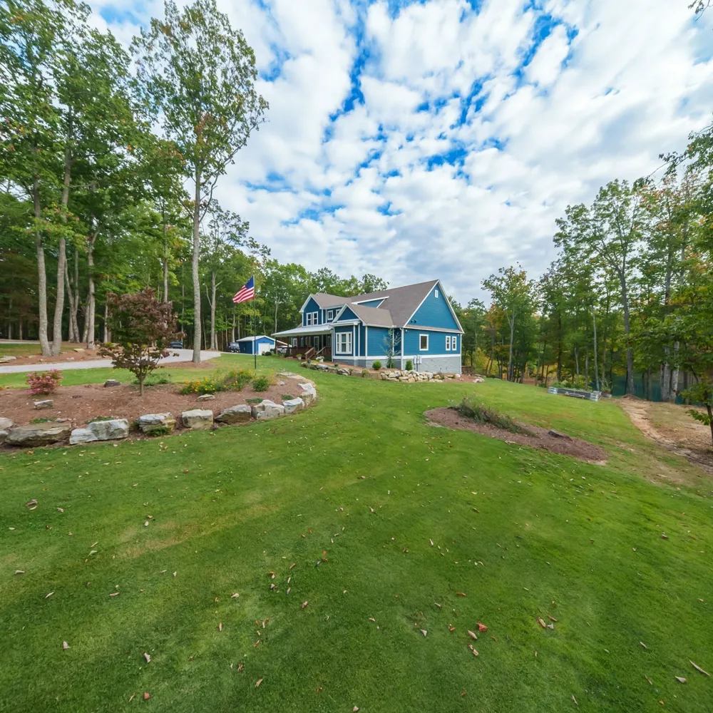 303 N Lake Dr Altamont, TN 37301