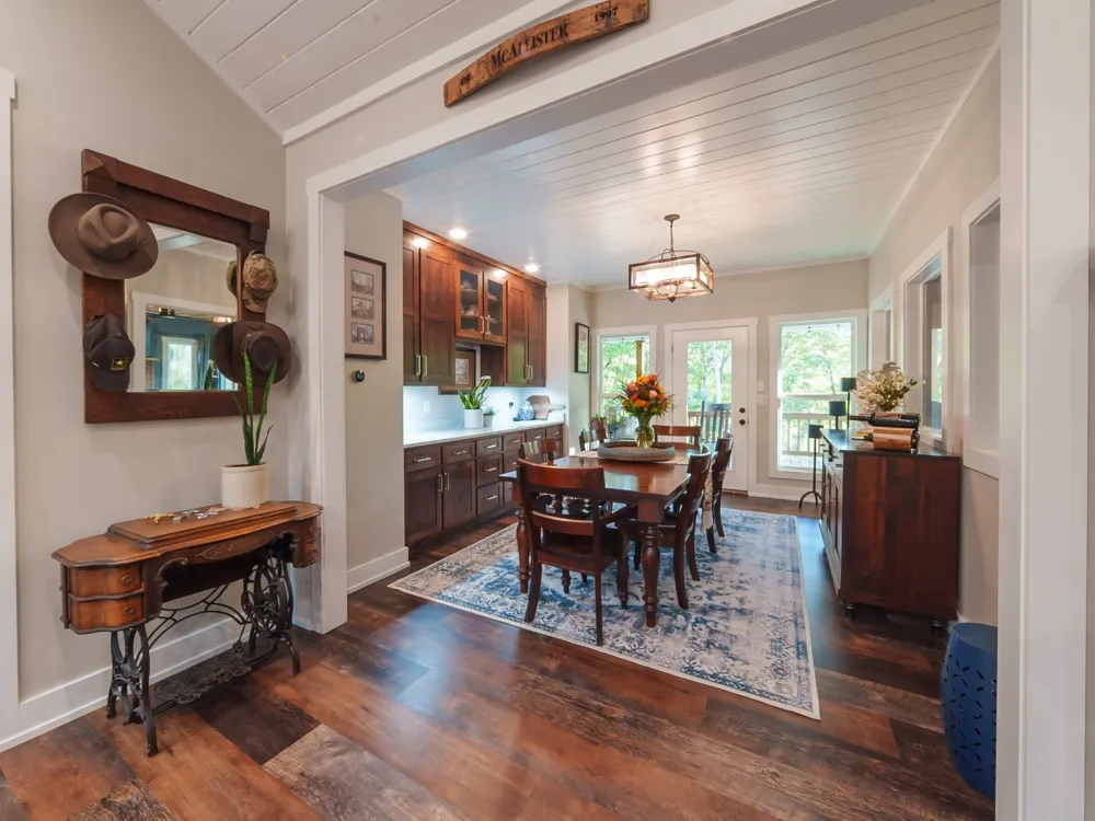 303 N Lake Dr Altamont, TN 37301