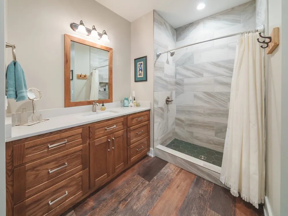 303 N Lake Dr Altamont, TN 37301