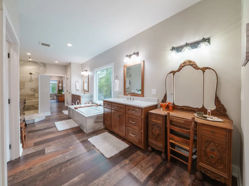 303 N Lake Dr Altamont, TN 37301