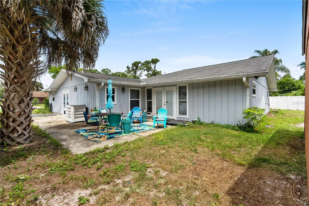 1945 FERN PALM DRIVE Edgewater, FL 32141