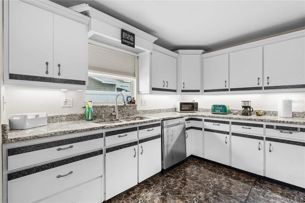 1945 FERN PALM DRIVE Edgewater, FL 32141