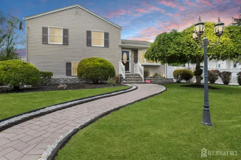 204 Fred Allen Drive