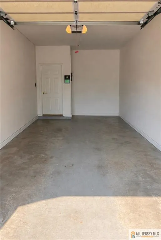 315 Regency Place #315 Woodbridge Proper, NJ 07095