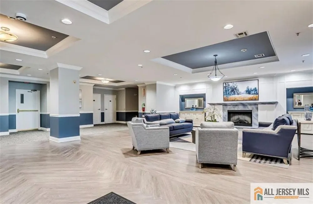 315 Regency Place #315 Woodbridge Proper, NJ 07095
