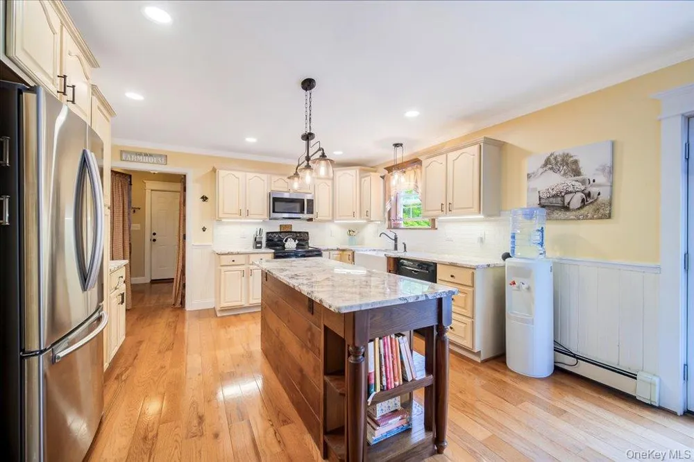 124 Rutsonville Road Wallkill, NY 12589