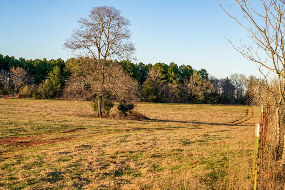 County Road 453 Henderson, TX 75654