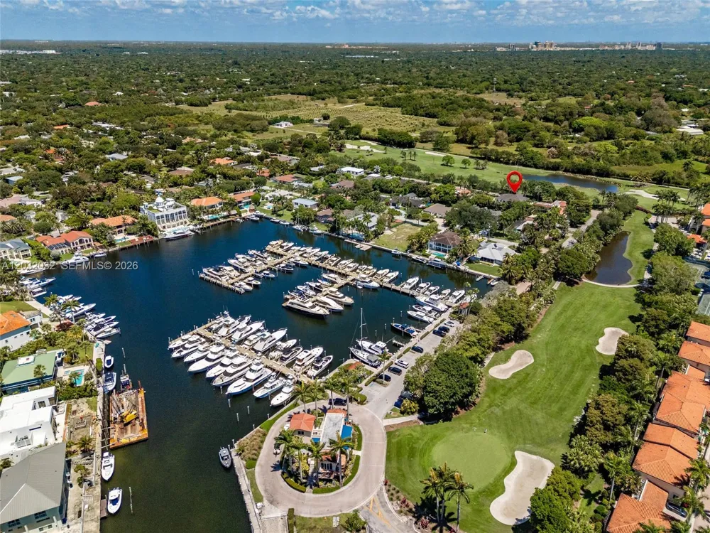 6220 SW 144th St Coral Gables, FL 33158