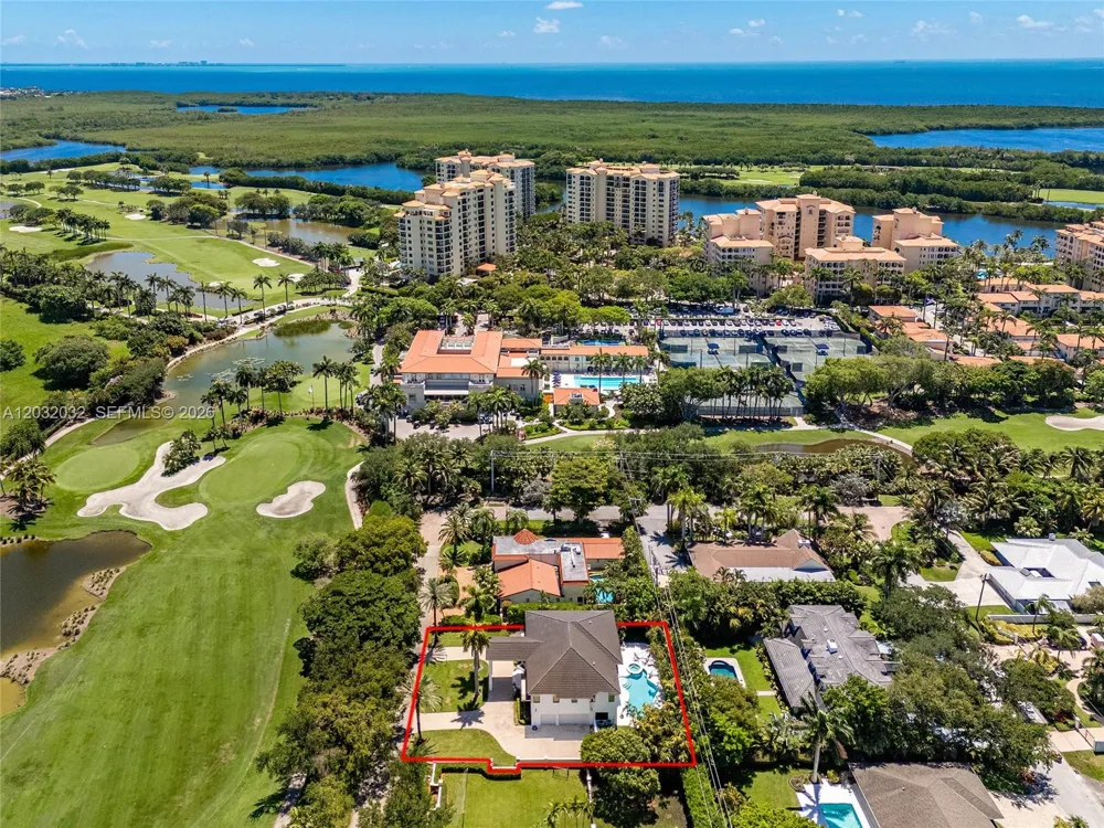 6220 SW 144th St Coral Gables, FL 33158