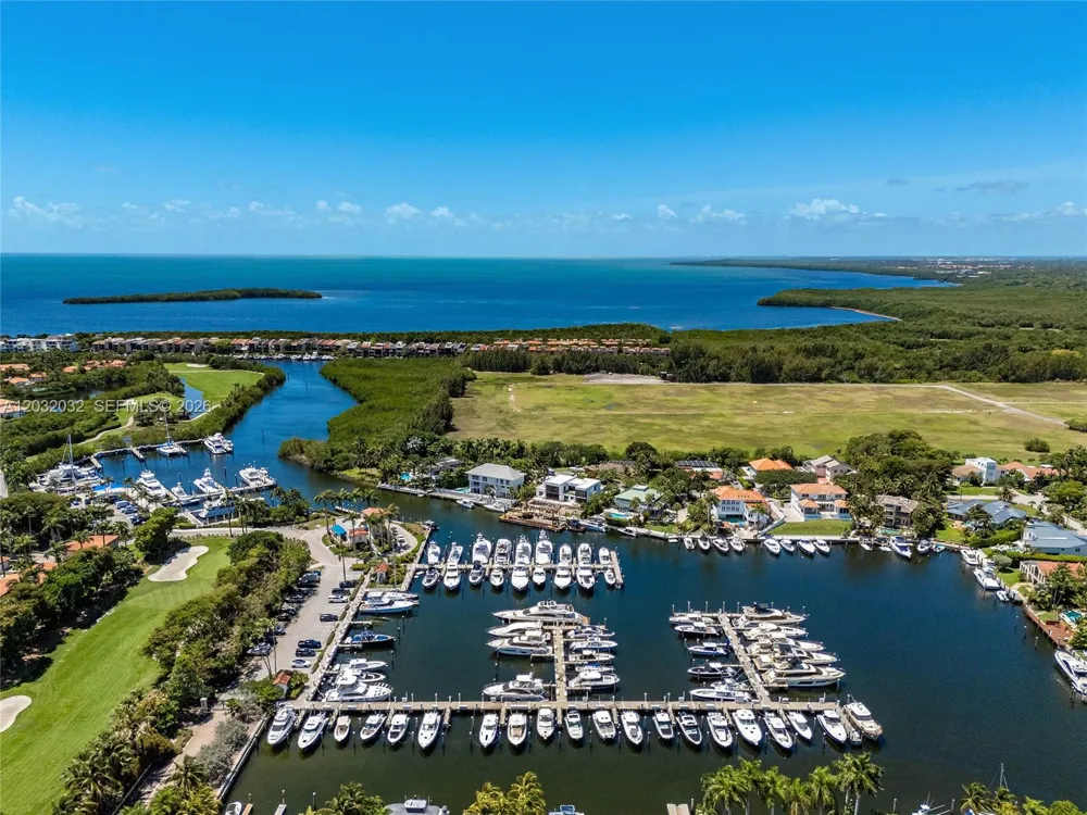 6220 SW 144th St Coral Gables, FL 33158