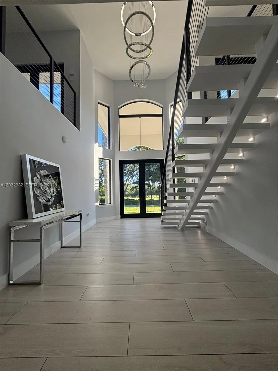 6220 SW 144th St Coral Gables, FL 33158