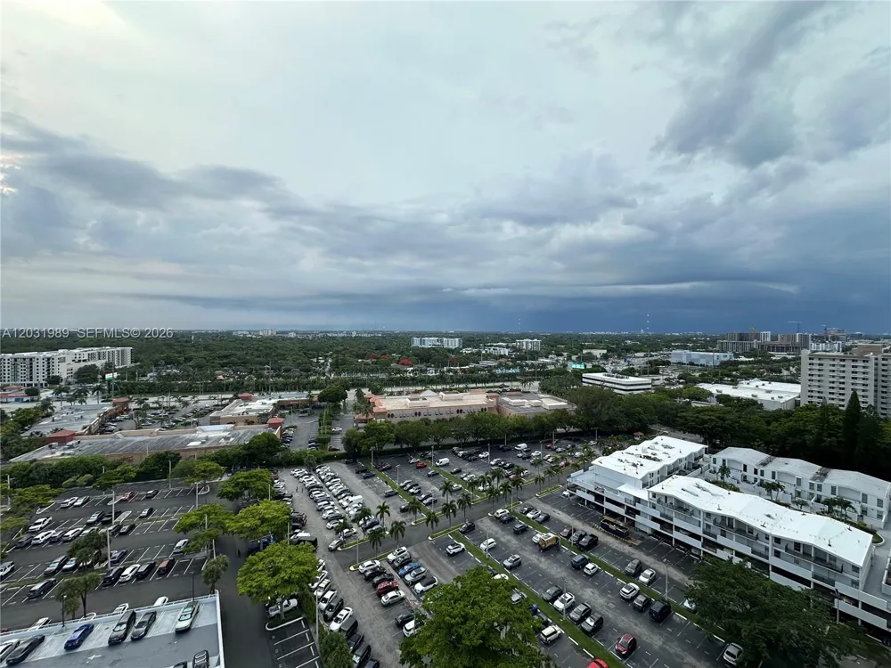 18051 Biscayne Blvd #PH05 Aventura, FL 33160