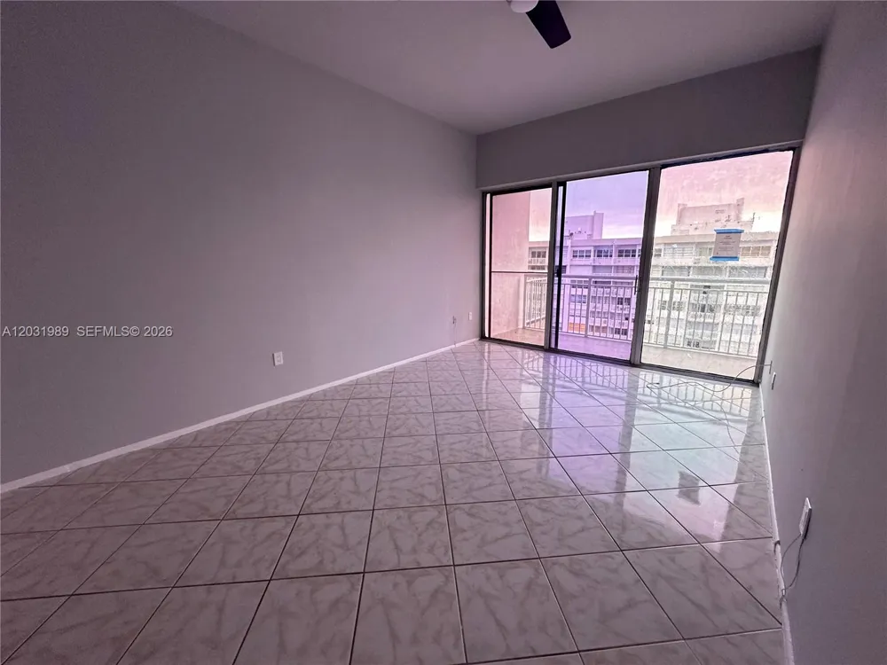 18051 Biscayne Blvd #PH05 Aventura, FL 33160
