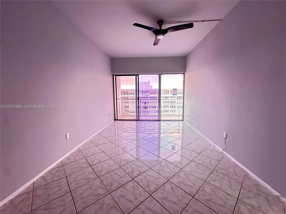 18051 Biscayne Blvd #PH05 Aventura, FL 33160