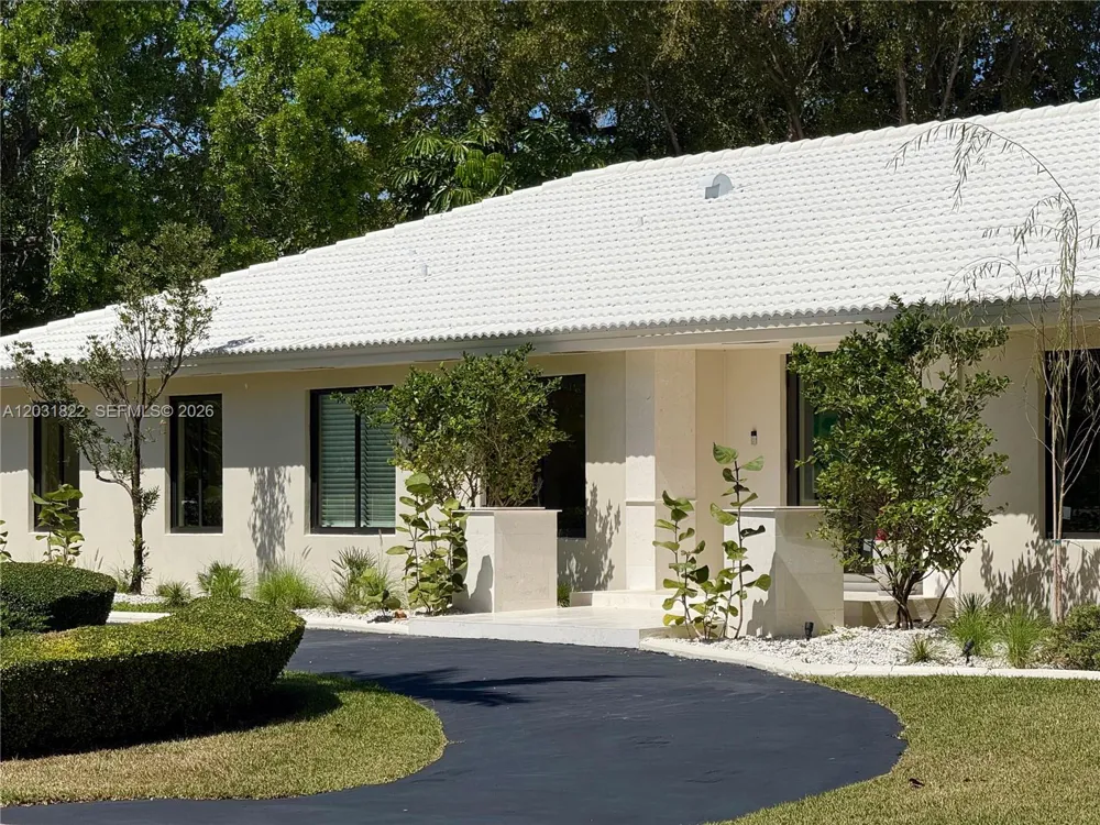 8845 SW 176th Ter Palmetto Bay, FL 33157