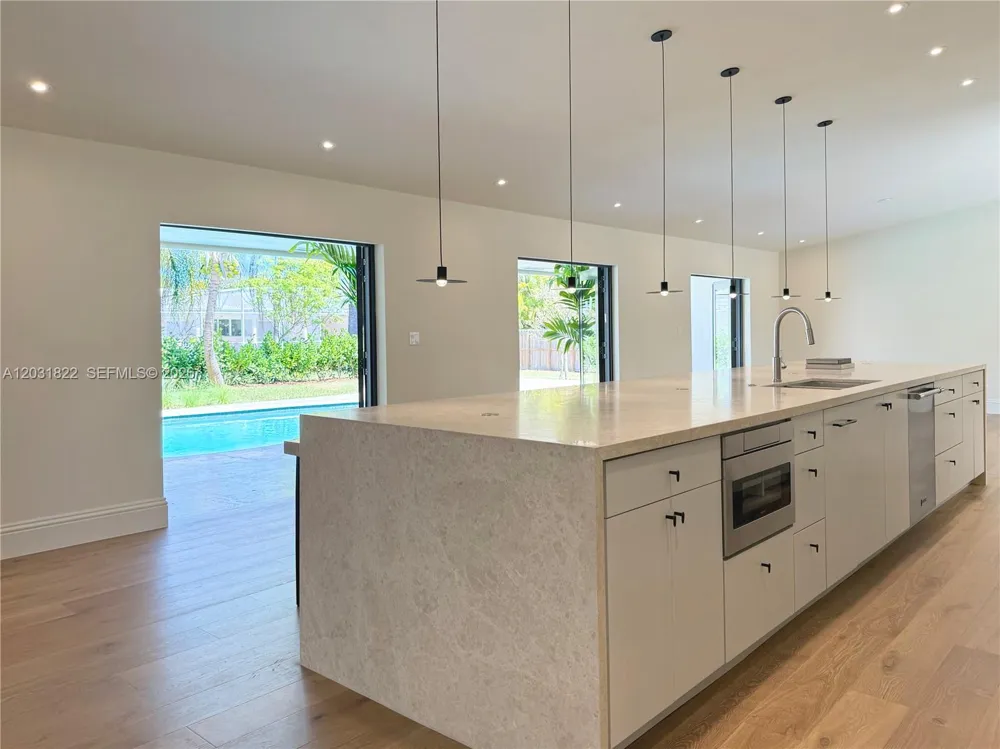8845 SW 176th Ter Palmetto Bay, FL 33157
