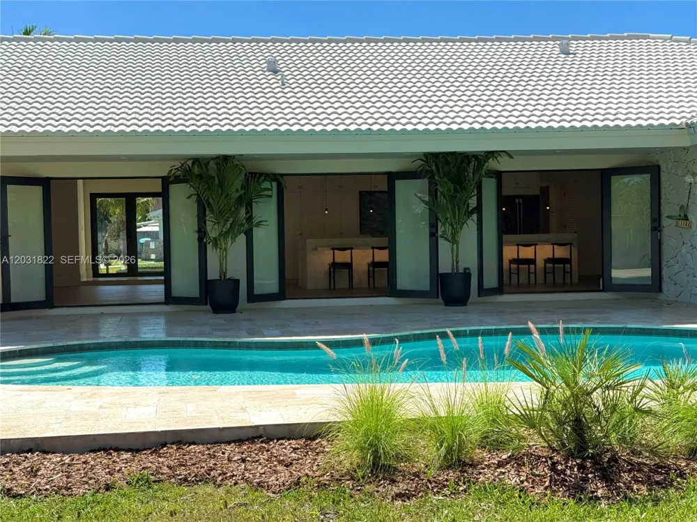 8845 SW 176th Ter Palmetto Bay, FL 33157