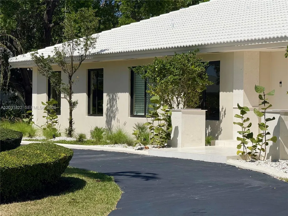 8845 SW 176th Ter Palmetto Bay, FL 33157