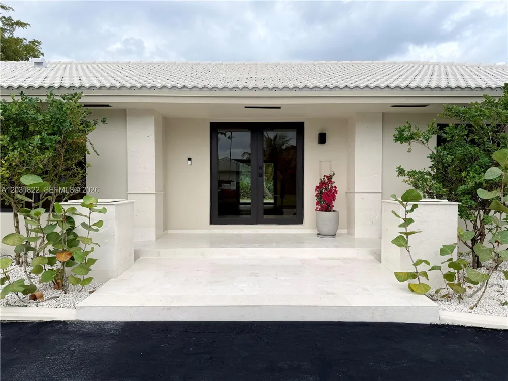 8845 SW 176th Ter Palmetto Bay, FL 33157