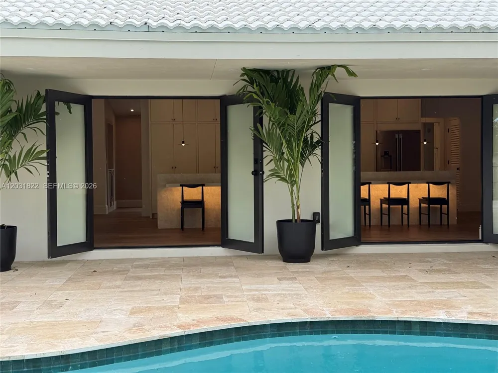 8845 SW 176th Ter Palmetto Bay, FL 33157