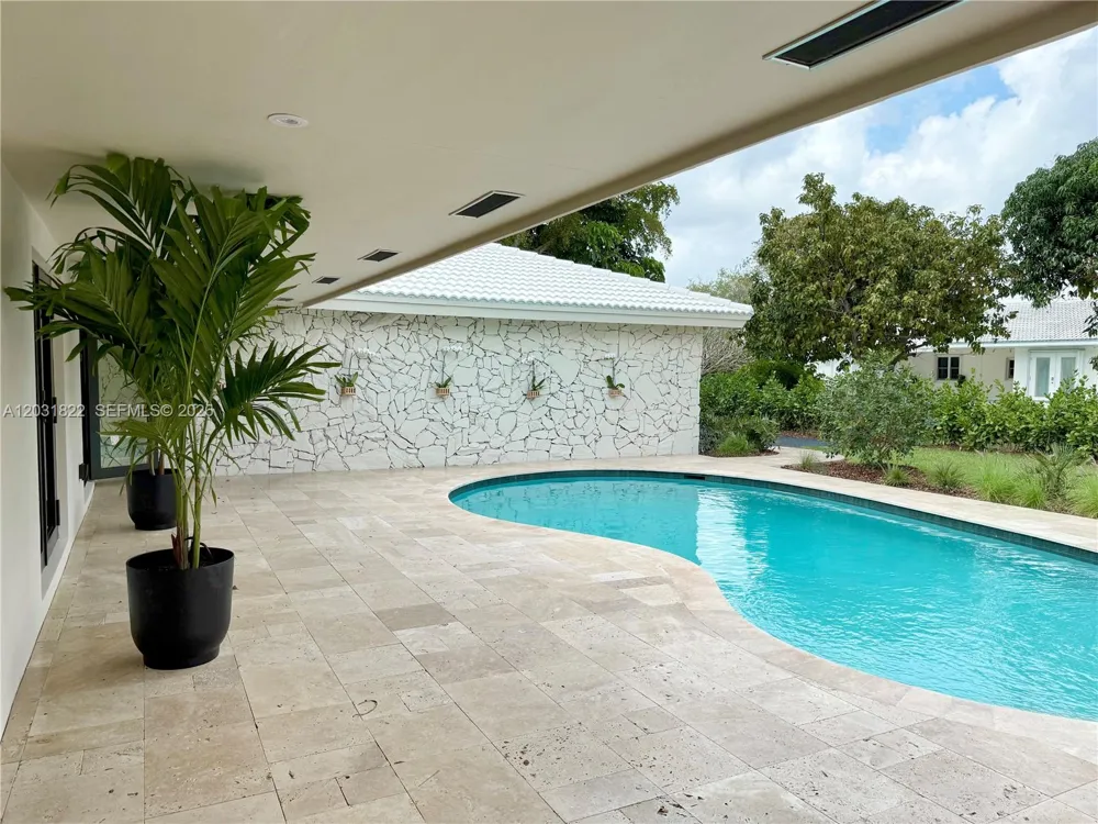 8845 SW 176th Ter Palmetto Bay, FL 33157
