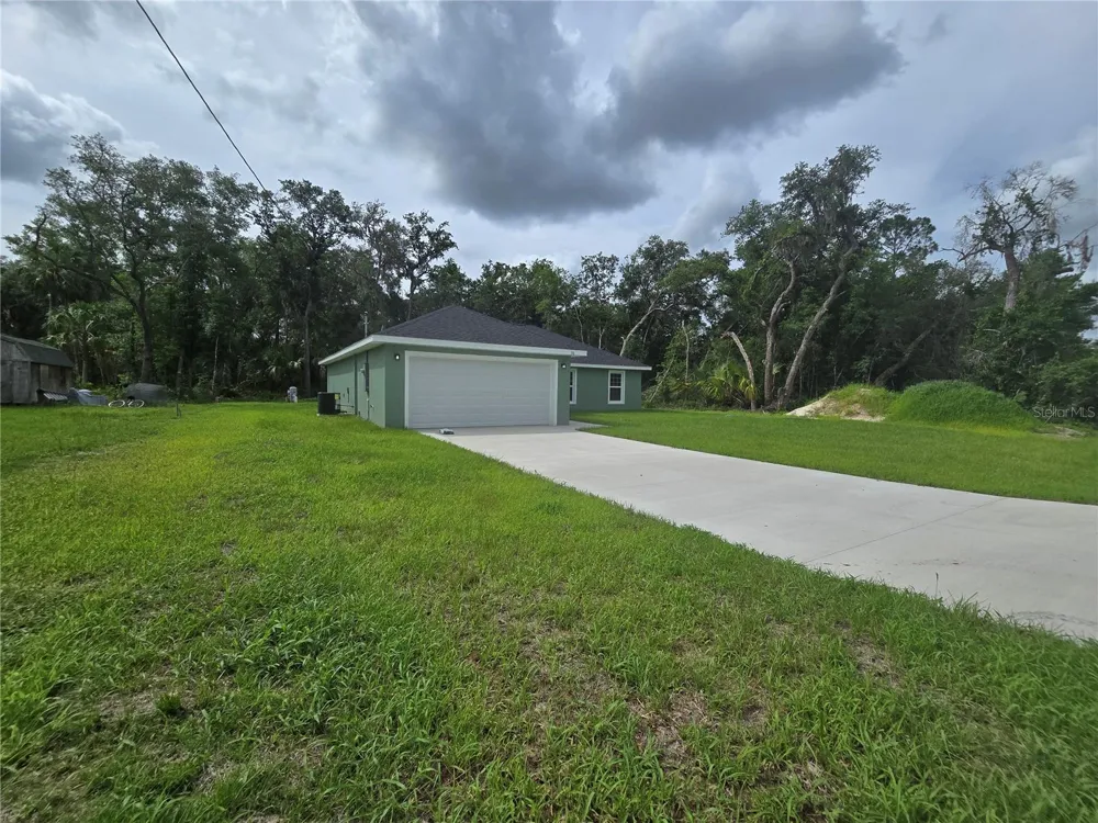 30 SEQUOIA DRIVE TRACE Ocklawaha, FL 32179