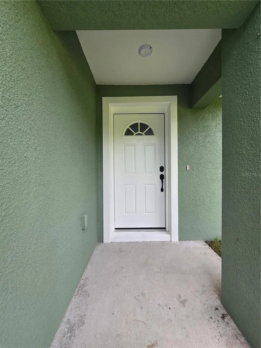 30 SEQUOIA DRIVE TRACE Ocklawaha, FL 32179