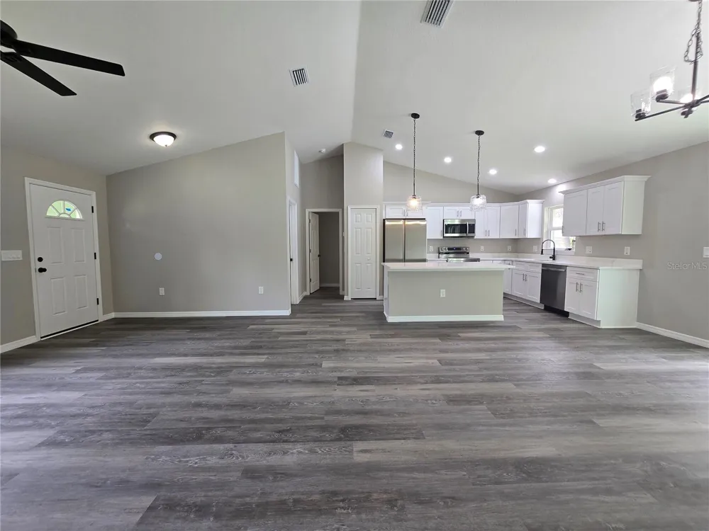 30 SEQUOIA DRIVE TRACE Ocklawaha, FL 32179