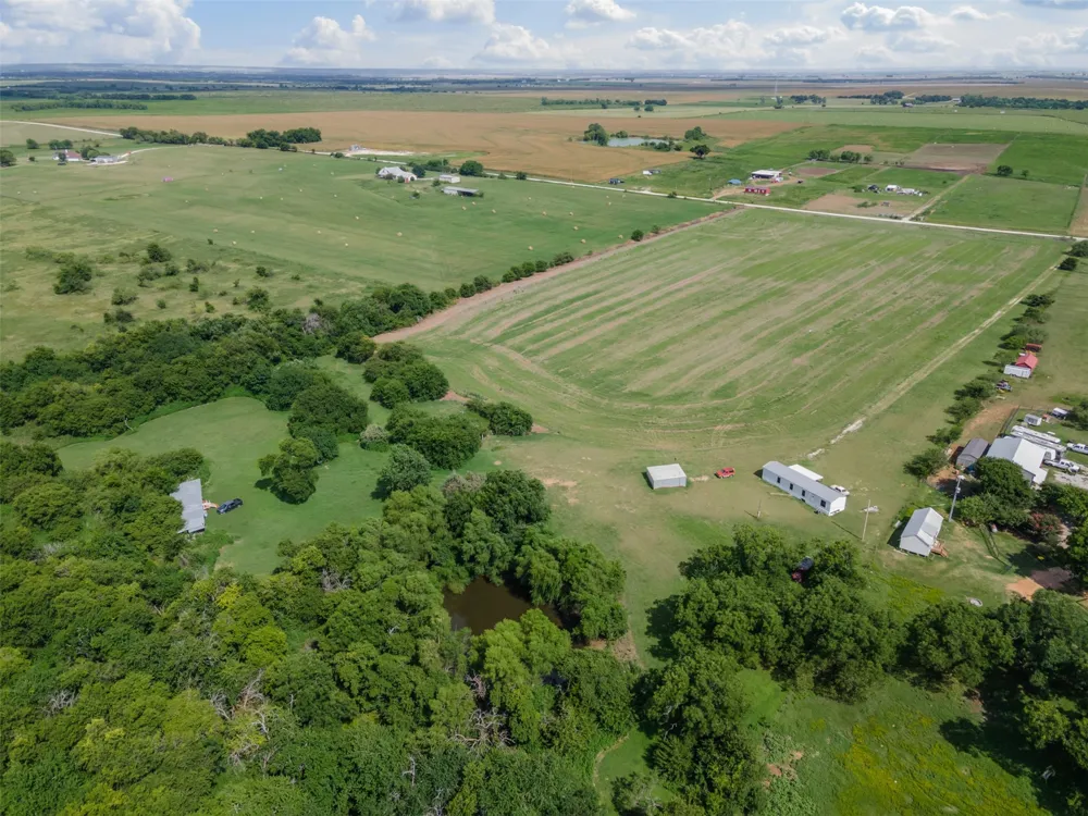 167 Hcr 4105 Covington, TX 76636