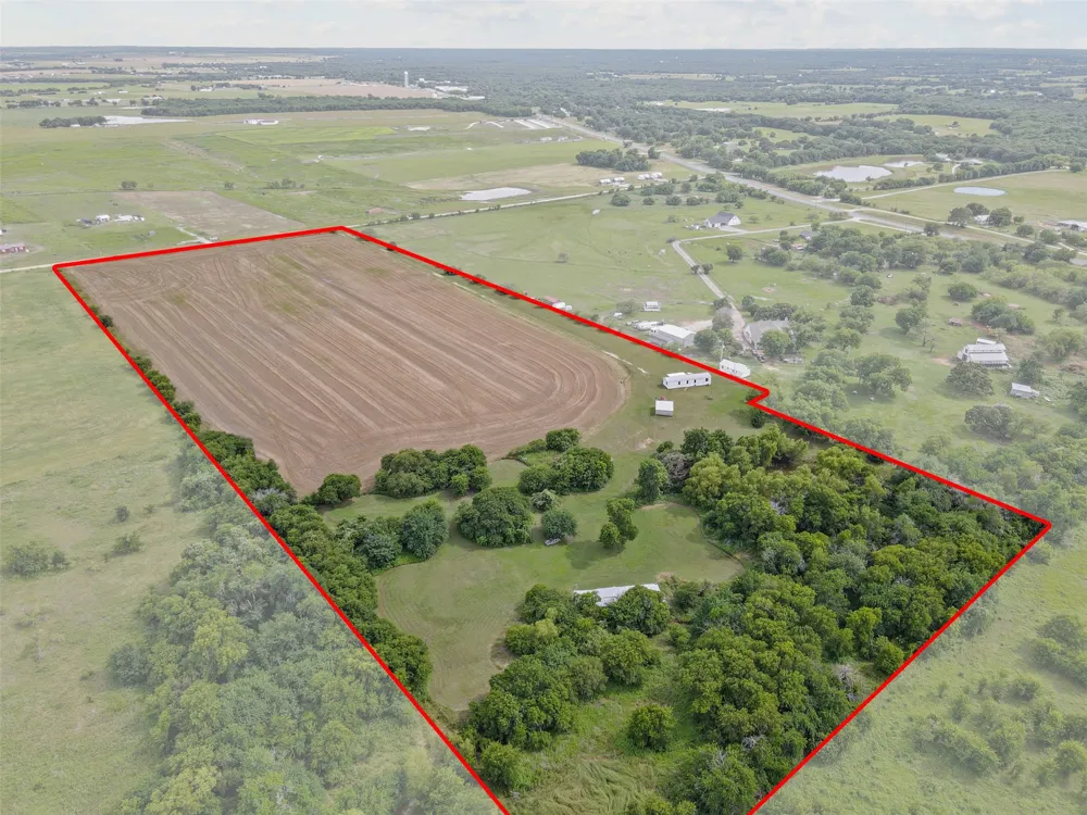 167 Hcr 4105 Covington, TX 76636