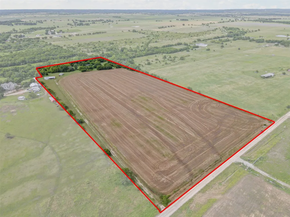 167 Hcr 4105 Covington, TX 76636