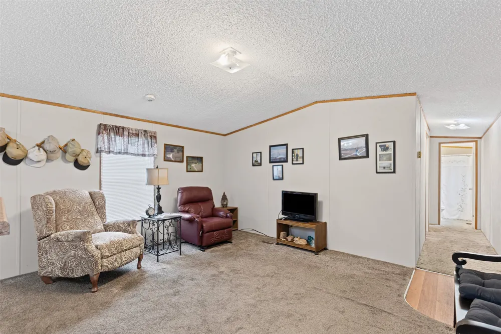 167 Hcr 4105 Covington, TX 76636