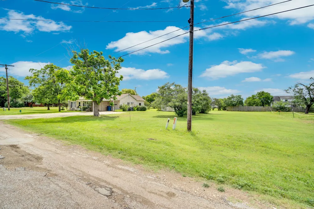 508 E Henderson Street Itasca, TX 76055