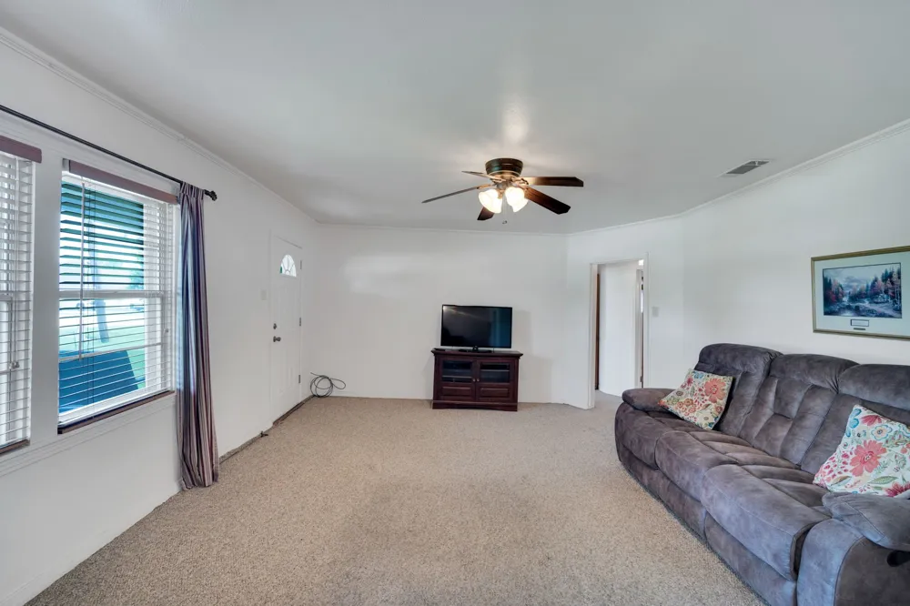508 E Henderson Street Itasca, TX 76055