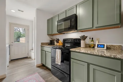 1124 13th Street