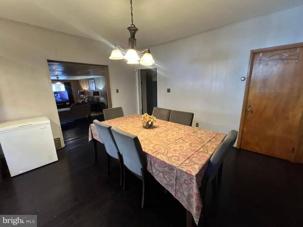 145 BAYARD STREET Trenton, NJ 08611