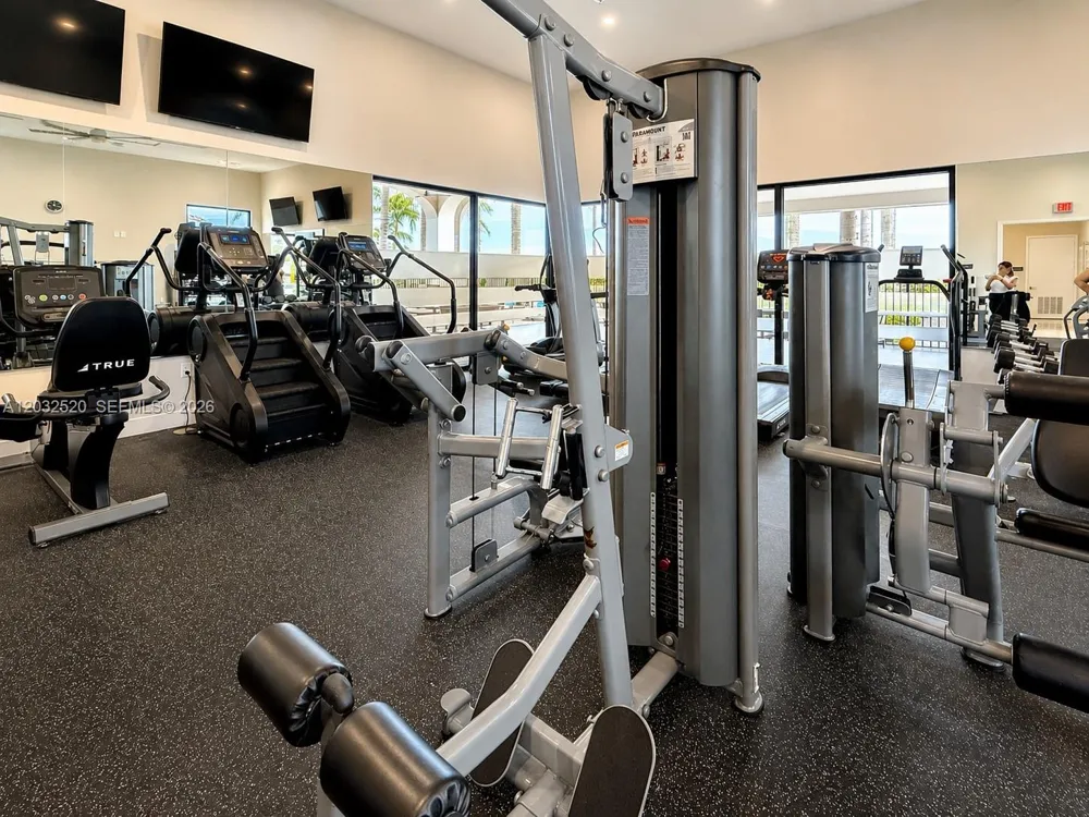 10606 W 32nd Ln Hialeah, FL 33018